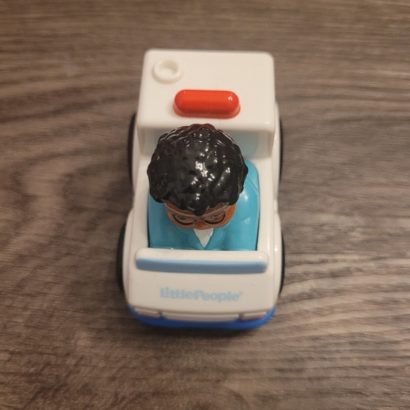 Fisher-Price Little People Wheelies Ambulanc - Picture 6 of 6